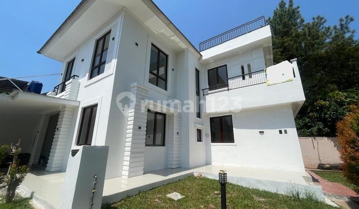 2-Story House Plus Rooftop in Kota Wisata