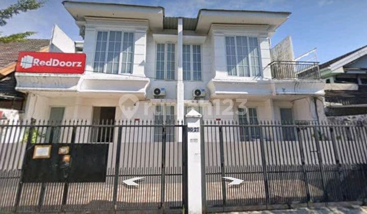 For Sale Beautiful 10-Room Boarding House on Jl Timah, Makassar