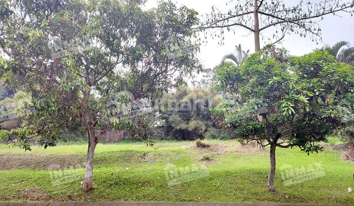 Tanah Kavling Raya Greenwood Golf Araya Malang,luas 398 M2,row Jalan Lebar