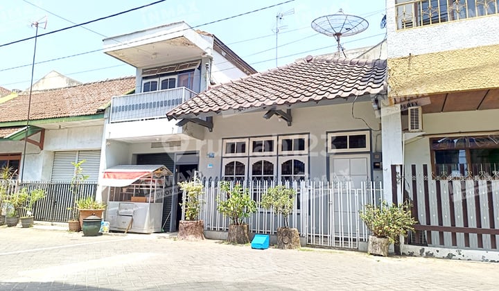 Rumah Jalan Kesatria, Jagalan Klojen Malang,dekat Pasar Besar,alun Alun Kota
