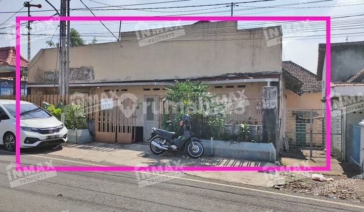 COMFORTABLE HOUSE IR.H JUANDA, JODIPAN MALANG, NEAR STATION, RSSA