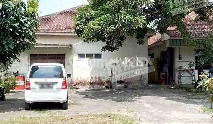 RUMAH LUAS DI DINOYO MALANG,NOL JALAN RAYA,DEKAT KAMPUS UB,UIN,UNISMA