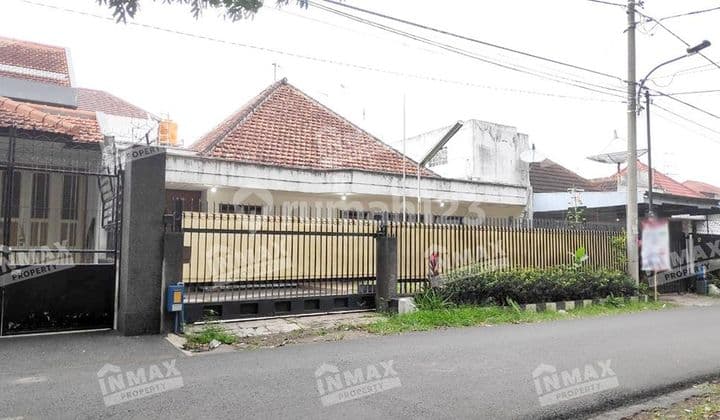 Rumah Pulau-pulau Jalan Andalas Tengah, Boulevard, Dekat Sman 5, Alun Alun Merdeka Dan Pasar Besar Malang
