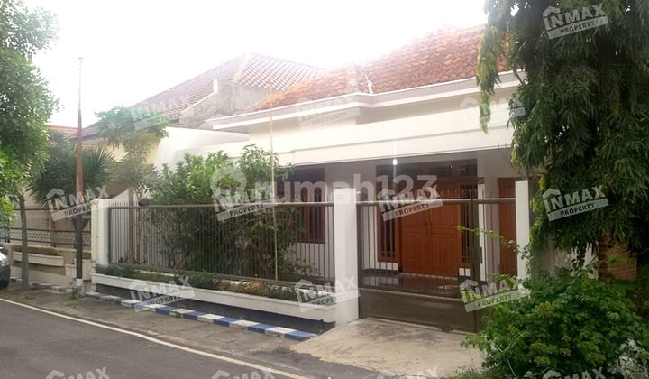 Rumah Jalan Tidar Barat Malang,300 Meter Dari Raya Tidar,dekat Sekolah Charis,kalam Kudus,stiki Rumah di Jl. Tidar Barat No. 20, Karang Besuki, Sukun, Kota Malang, Jawa Timur, Indonesia, 65149, Tidar SHM Bagus