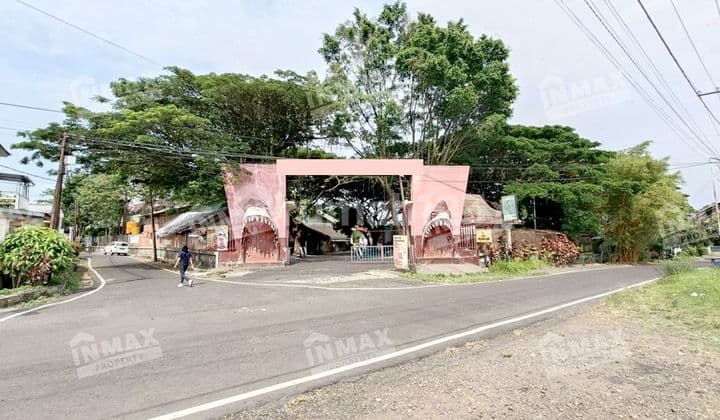 Tanah Luas,tempat Usaha Di Tlogomas Malang,ada Taman Rekreasi,hanya 200 Meter Dari Jalan Raya Besar