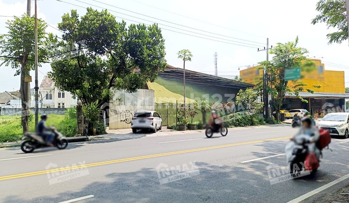 Gudang Raya Panji Suroso Dekat Tol Singosari, Jalan Lebar