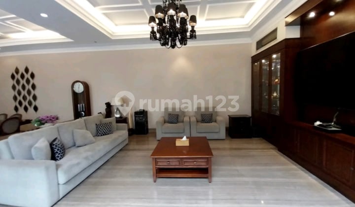 Dijual Rumah Mewah di Kebayoran Baru
