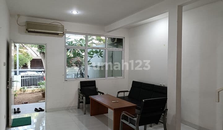 Dijual Rumah 2 Lantai Shm 5 Kamar Sudah Renovasi Bsd
