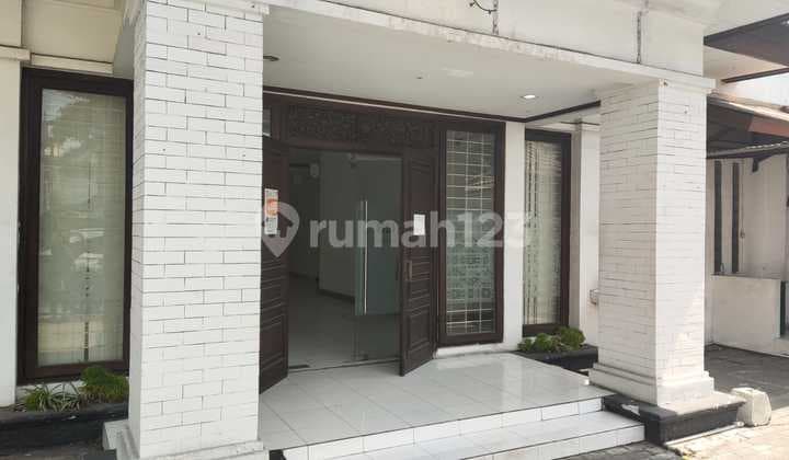 For Sale: 2-Story Commercial Building 2000m Gresik City