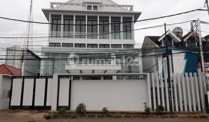 Dijual Gedung Perjuangan di Jl. Perjuangan Kb. Jeruk, Jakarta Barat