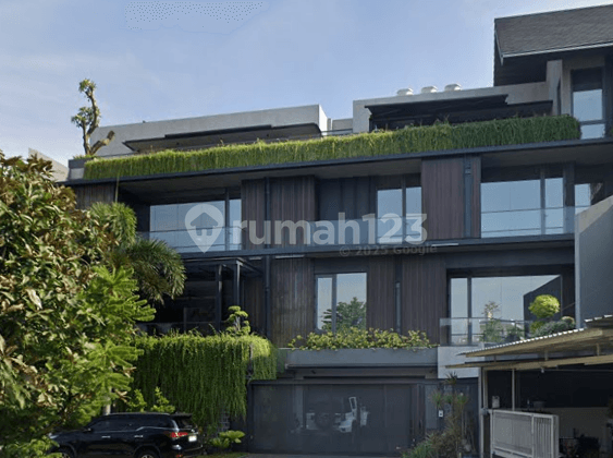 Rumah Termewah se-Komplek Daan Mogot Baru, Jakarta Barat