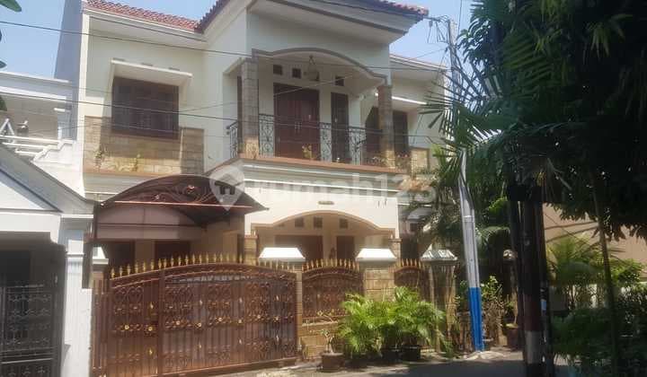 Rumah Bagus Depan Taman & Masjid