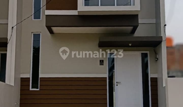 Rumah 2 lantai Pamulang vila Dago Rumah