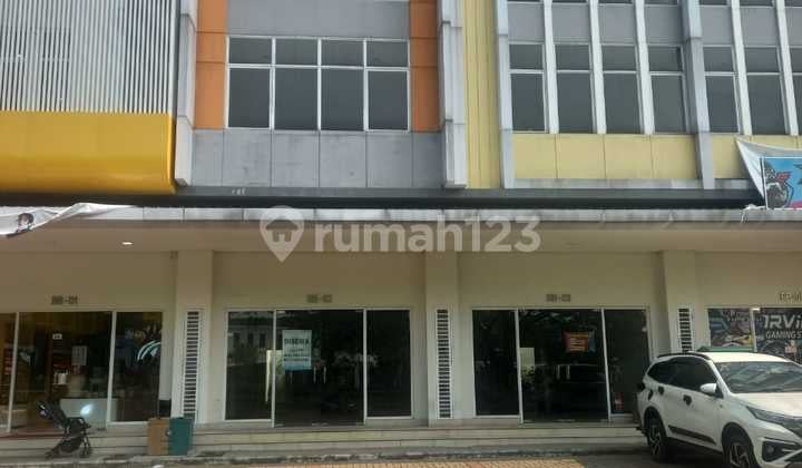 Disewakan Ruko Strategis 3 Lantai Di Perumahan Summarecon Emerald Karawang