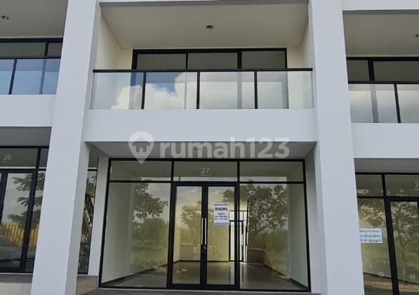 Lokasi Strategis, Disewakan Ruko 3 Lantai Kawasan Rolling Hills Karawang Bara