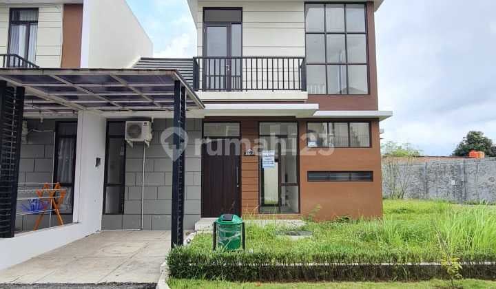 Disewakan Cepat Lokasi Strategis Rumah 2 Lantai Perumahan Grahayana Galuh Mas Karawang Barat