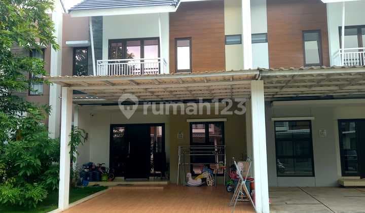 Dijual Cepat Rumah Strategis 2 Lantai Semifurnish Cluster Elora Summarecon Emerald Karawang