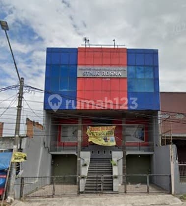 Dijual Cepat Gedung Siap Pakai Strategis Jalan Utama Kertabumi Karawang Barat