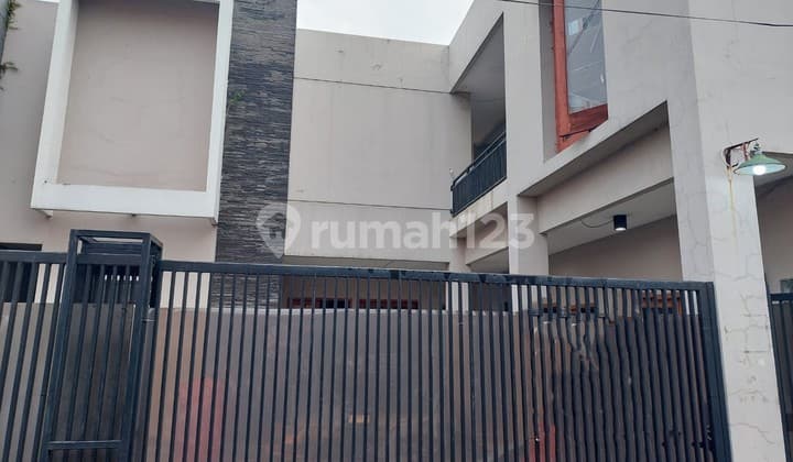 Dijual Cepat Kosan Murah Lokasi Strategis Jalan Utama Daerah Pinayungan Galuh Mas Karawang Barat