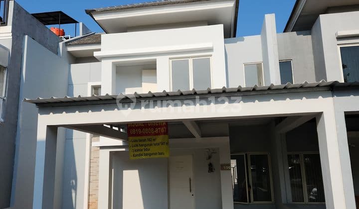 Dijual Cepat Rumah Strategis 2 Lantai Perumahan Grand Taruma Karawang Barat
