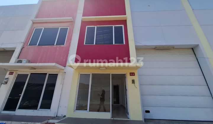 Disewakan Cepat Gudang Multifungsi Lokasi Strategis Kawasan 3 Bisnis Center Karawang Barat