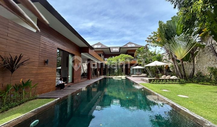 Dijual villa di petitenget bali fully furnished