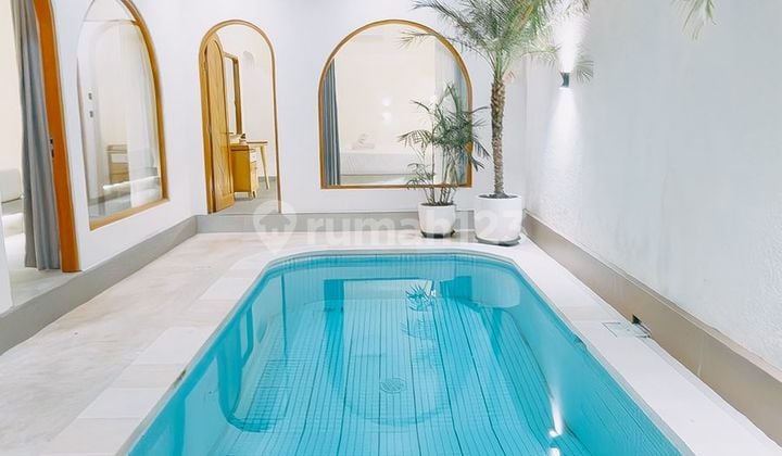 For rent Modern Mediterranean villa in Babakan Canggu.