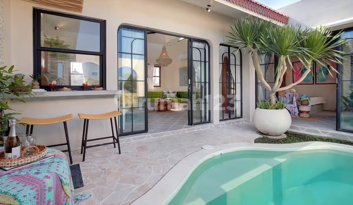 For Rent Villa With Stunning Rice Field Views In Buduk, Canggu