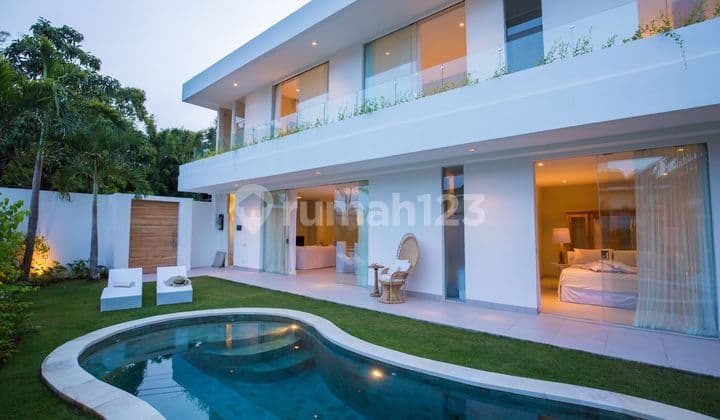 FOR RENT 4 BEDROOMS VILLA IN PERERENAN.