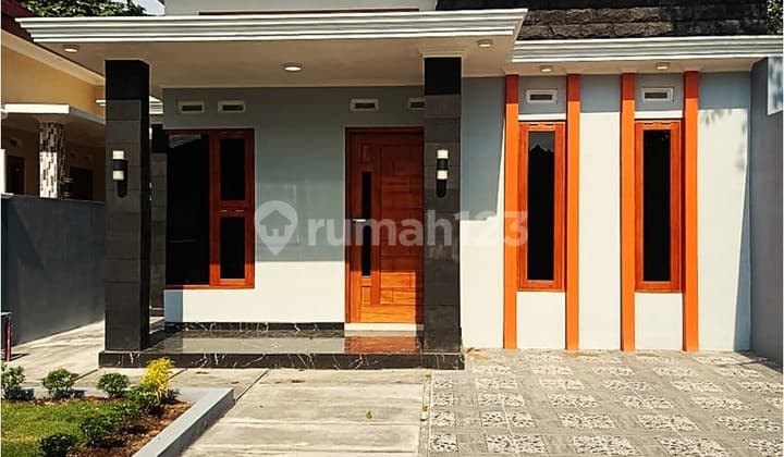Rumah Dijual Dekat Pasar Barongan di Jl Imogiri Barat KM 13 Siap Huni
