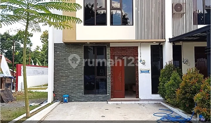 Rumah dekat Wisata La Lisa dalam Perumahan di Jl Wates KM 12 Siap Huni
