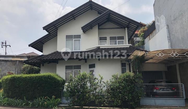 For Rent: 2-story house in the Gunung Mas complex, Pastur area.