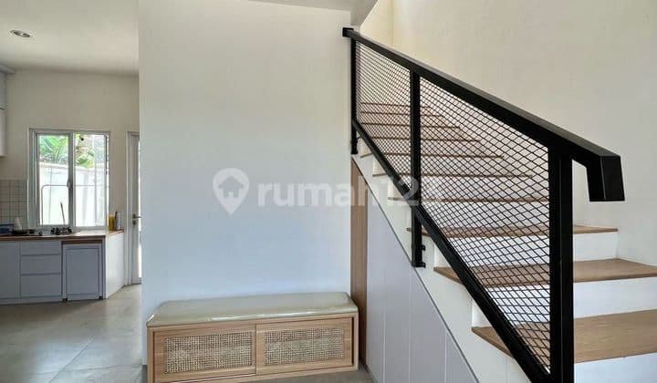 Jarang Ada. Rmh di Ciwaruga Full Furnished Hrg 950 Jt Nego Tipis