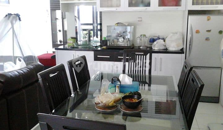 Rumah 2 lantai di bumi penyileukan
