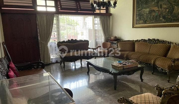 Rumah Lama Terawat D Area Menteng. Jarang Ada.