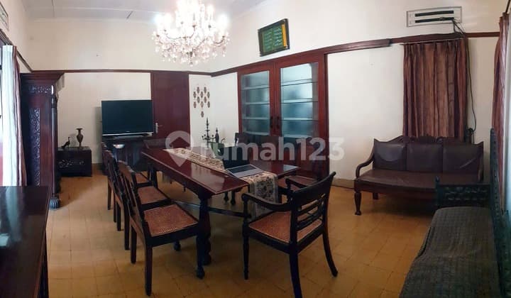 Rumah Belanda Tua Terawat Sangat Baik Rumah