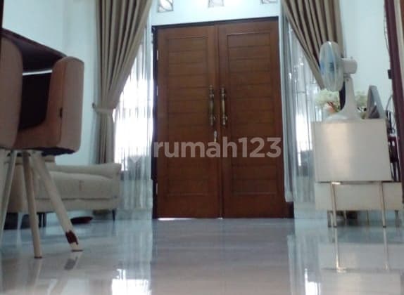 Rumah Siap Huni di Turangga