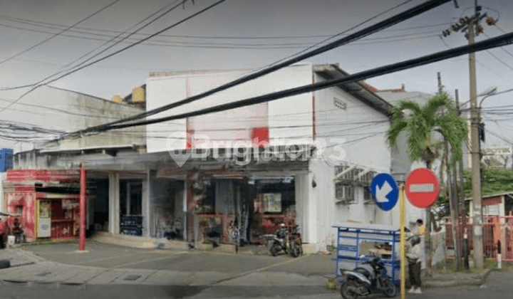Rumah Usaha Nol Jalan Raya di Satelit Utara