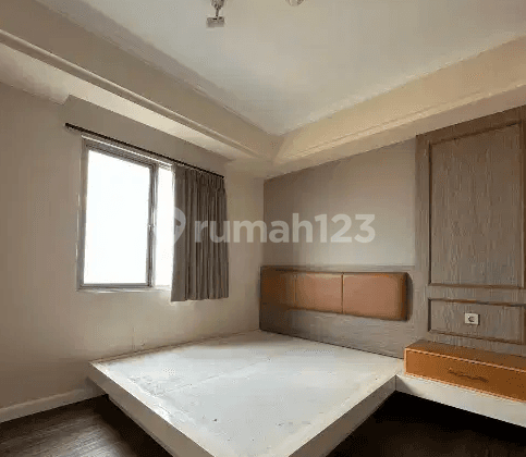 Waterplace Apartment Steps Away to Pakuwon Mall, Near Spazio Tower, Close to Unesa.