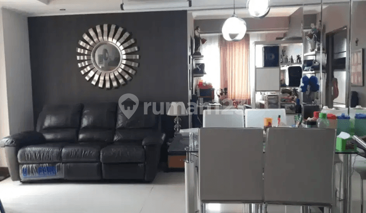 Apartemen Waterplace Selangkah ke Pakuwon Mall Ptc, Dekat Spazio Office Tower