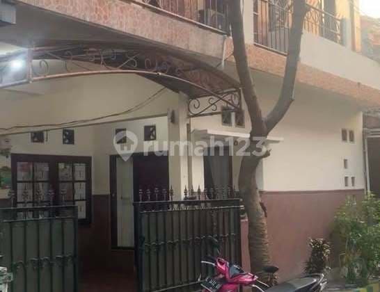 Rumah Griya Kebraon Utara Dekat Kampus Unesa Lidah, Dekat Rs,Dekat Pakuwon Mall Ptc