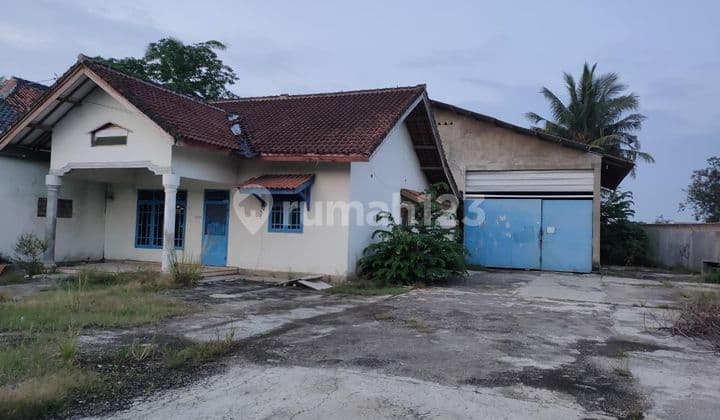 GUDANG & RUMAH TIDAK JAUH DARI JALAN UTAMA JENDRAL SUDIRMAN, LAMPUNG