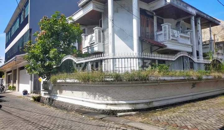 Simpang Darmo Permai Selatan House Near Mayjen Hr Muhammad, Near Madame Chang, Near Mayjen Sungkono