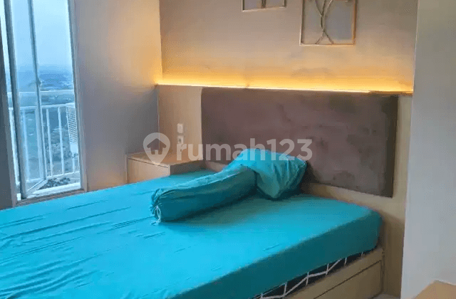 Apartemen Uc Berkeley Dekat Gwalk, Dekat Pakuwon Maall Ptc