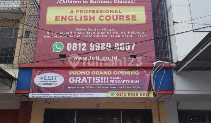 Ruko.boulevard.hijau.2.5 Lantai Lokasi Strategis.