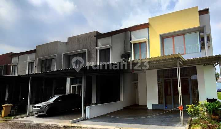 House in a cluster near AEON and IKEA JGC.