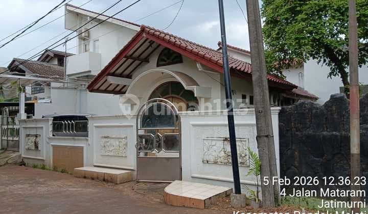 Rumah.dalam.komplek.luas.besar.aman.nyaman.