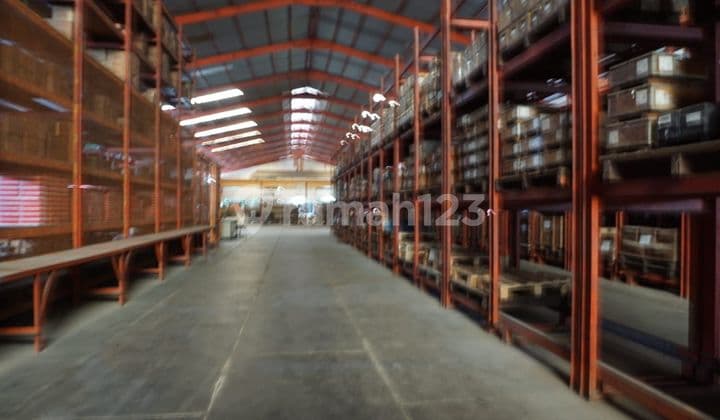 dijual ex gudang di pulo gadung luas dan besar