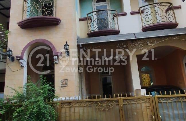 Dijual Rumah Siap Huni 3 Lantai di Tanjung Duren Jakarta Barat