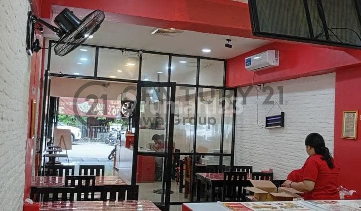 Disewakan Ruko 2 Lantai di Pinggir Jalan Raya Mangga Besar 1